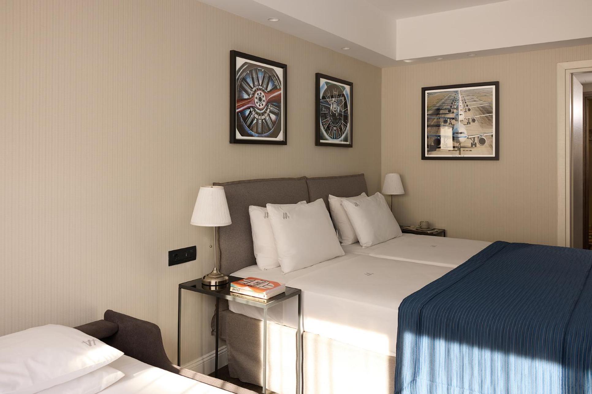 Astor Hotel Athena Bagian luar foto